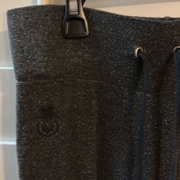 Wildfox stretchy knit leggings sweats - Picture 2 of 3